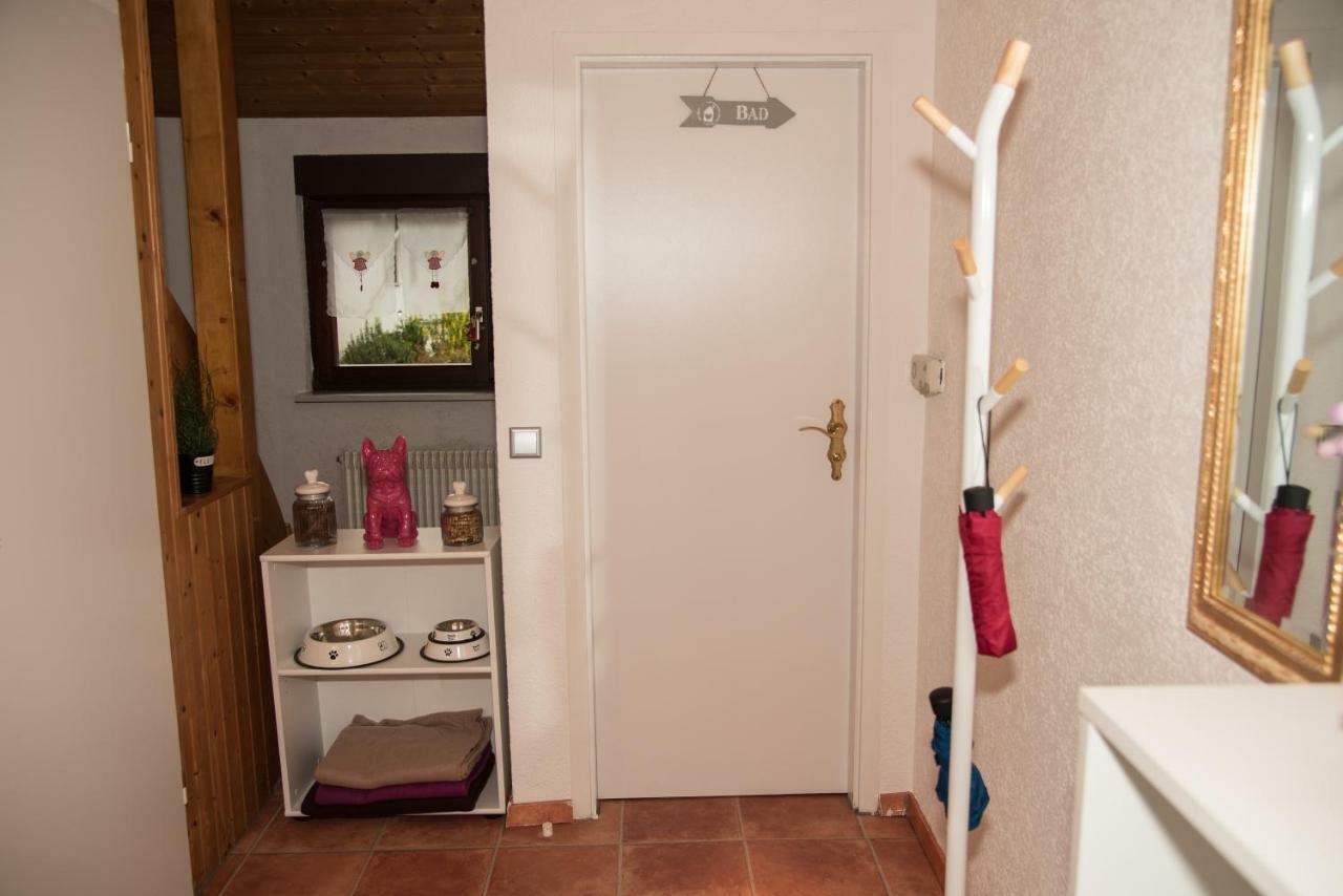 Ferienwohnung "Hirsch Huesli" Шопфхайм Экстерьер фото
